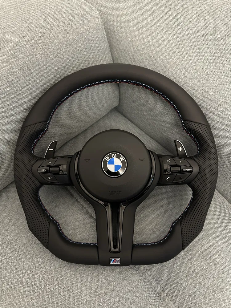 volan teșit bmw m (f01/f06/f10/f30/f18/f20) volan teșit bmw m (f01/f06/f10/f30/f18/f20)